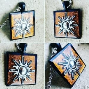 SUN PENDANT NECKLACE